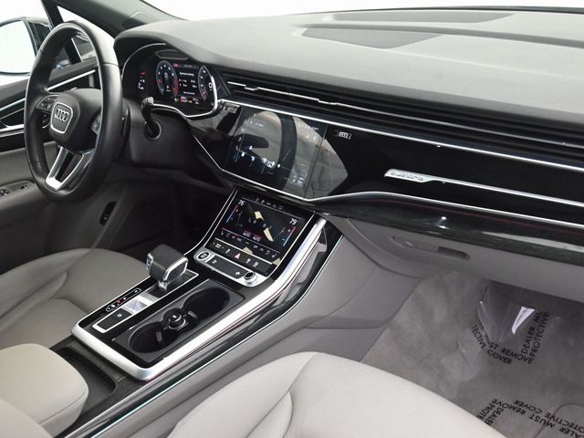 2022 Audi Q7 45 Premium Plus - 22945091 - 40