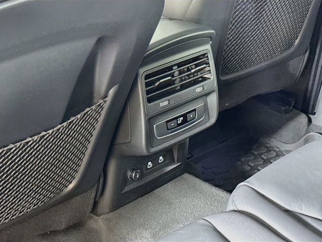 2022 Audi Q7 55 Premium Plus - 23080469 - 17