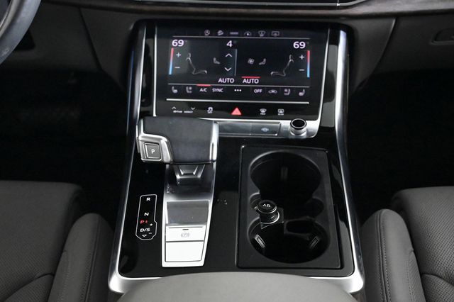 2022 Audi Q7 55 Prestige - 22766933 - 13