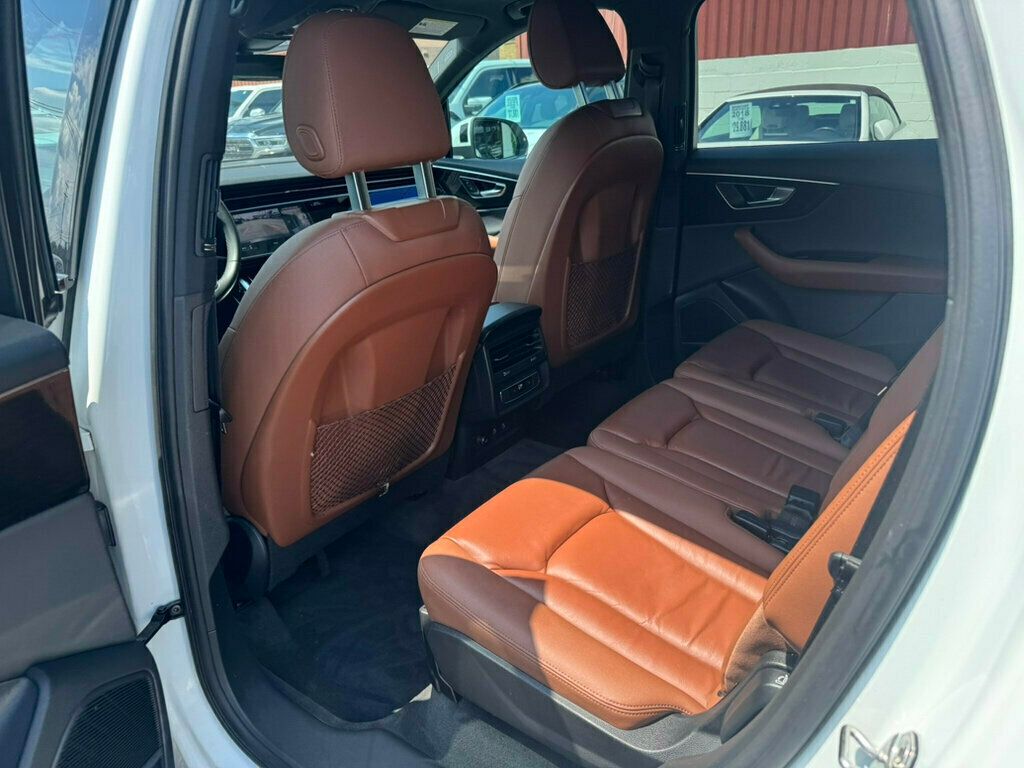 2022 Audi Q7 Premium Plus photo 11