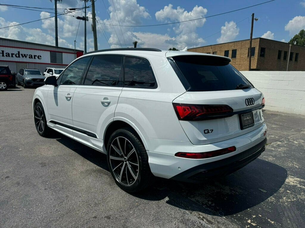 2022 Audi Q7 Premium Plus photo 3
