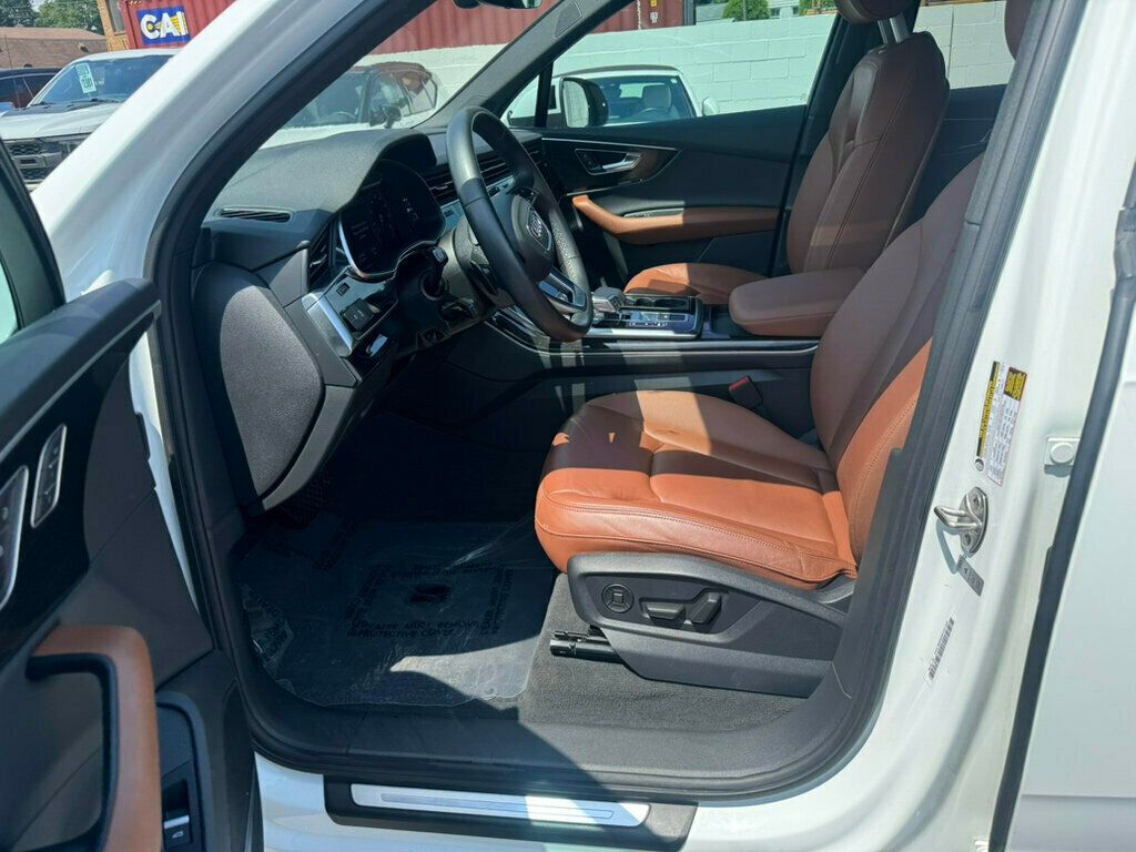 2022 Audi Q7 Premium Plus photo 9