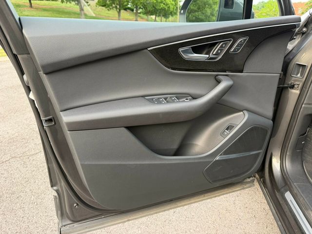2022 Audi Q7 Pano Roof, Apple Carplay, Third Row, Bang & Olufsen Premium - 23028192 - 10