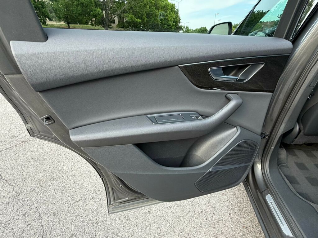 2022 Audi Q7 Pano Roof, Apple Carplay, Third Row, Bang & Olufsen Premium - 23028192 - 19