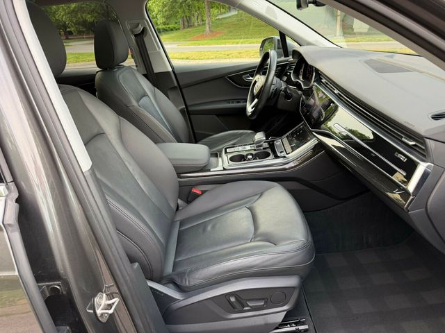2022 Audi Q7 Pano Roof, Apple Carplay, Third Row, Bang & Olufsen Premium - 23028192 - 30