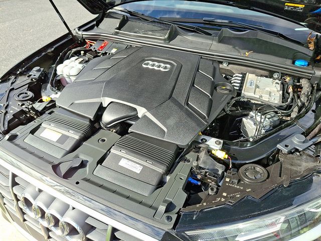 2022 Audi Q7 Premium 55 TFSI quattro - 22942107 - 26