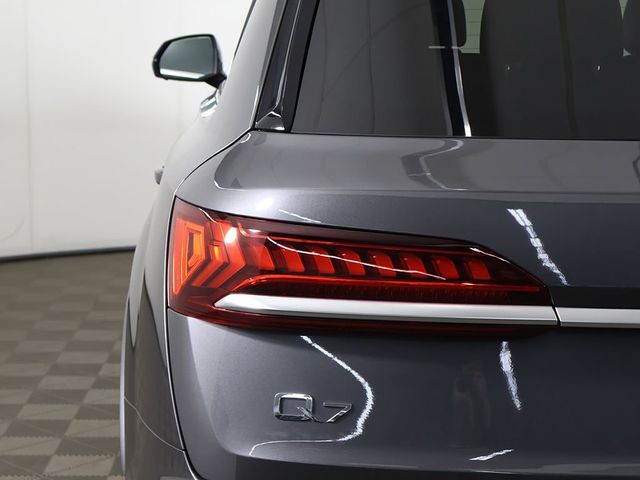 2022 Audi Q7 Premium Plus 45 TFSI quattro - 23030764 - 13