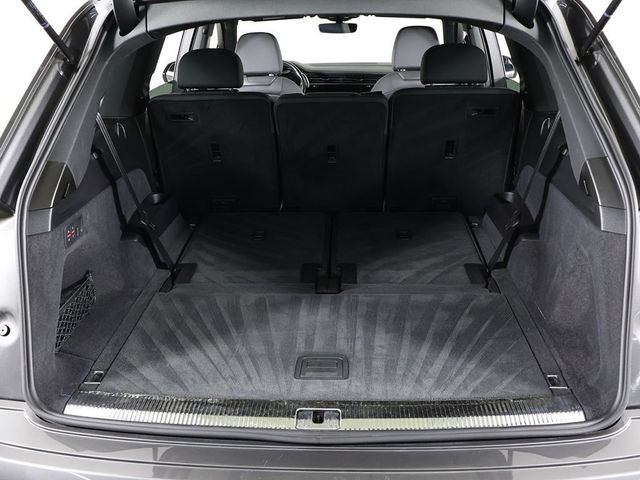 2022 Audi Q7 Premium Plus 45 TFSI quattro - 23030764 - 17