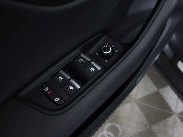 2022 Audi Q7 Premium Plus 45 TFSI quattro - 23030764 - 39