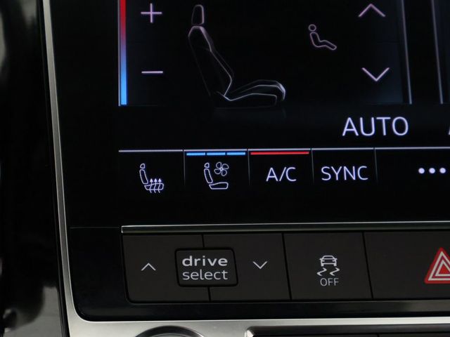 2022 Audi Q7 Premium Plus 45 TFSI quattro - 23030764 - 51