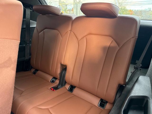 2022 Audi Q7 Premium Plus 55 TFSI quattro - 22940843 - 17