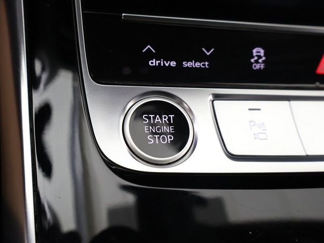 2022 Audi Q7 Prestige 55 TFSI quattro - 22909352 - 47