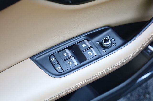 2022 Audi Q7 Prestige 55 TFSI quattro - 22920119 - 37