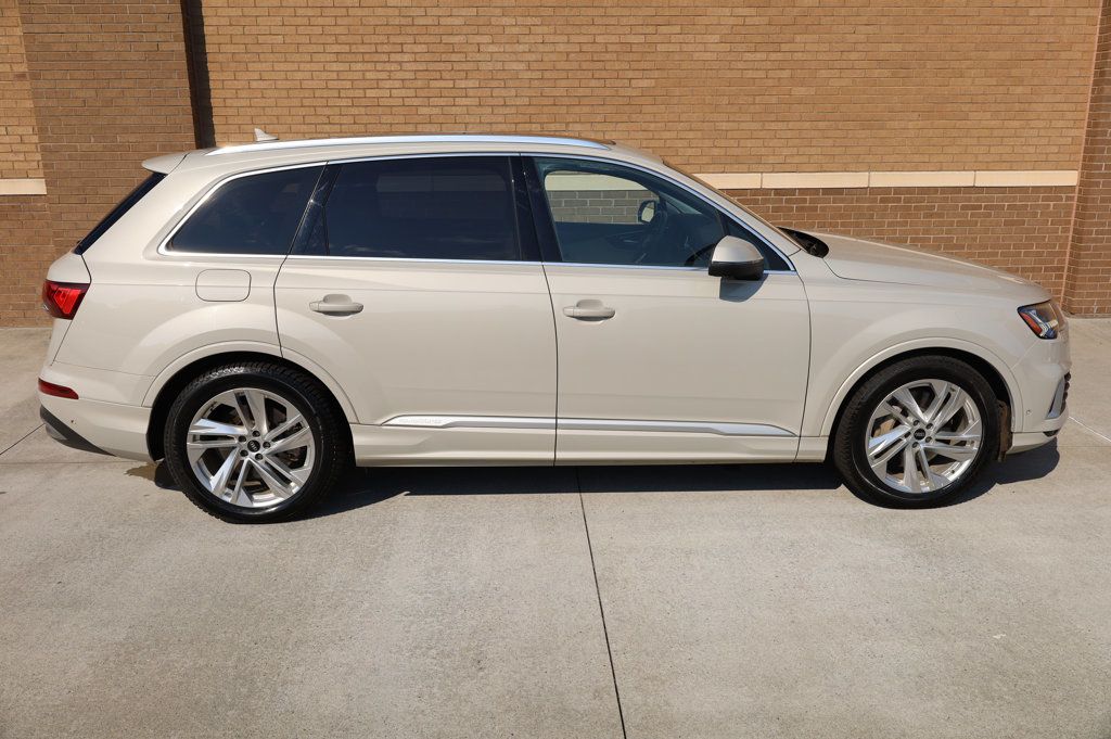 2022 Audi Q7 Prestige 55 photo 2