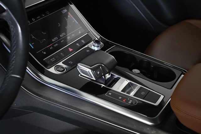 2022 Audi Q8 55 Premium - 22970965 - 19