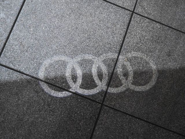 2022 Audi Q8 55 Premium - 23035763 - 11