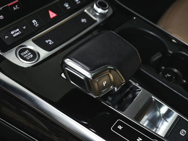 2022 Audi Q8 55 Premium - 23035763 - 42