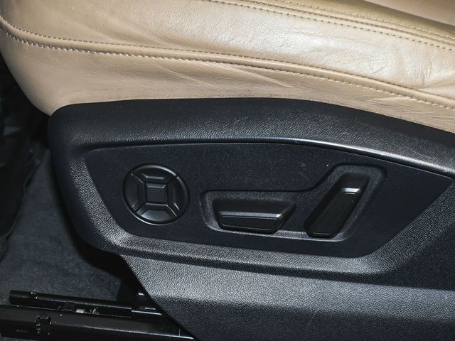 2022 Audi Q8 55 Premium - 23035763 - 46