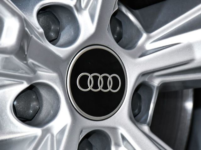 2022 Audi Q8 55 Premium - 23035763 - 83