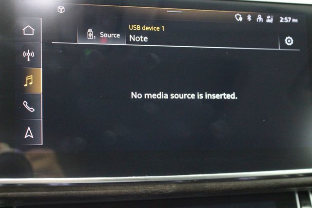2022 Audi Q8 55 Premium - 23077138 - 21
