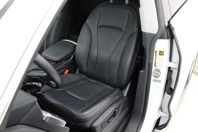 2022 Audi Q8 55 Premium - 23077138 - 32