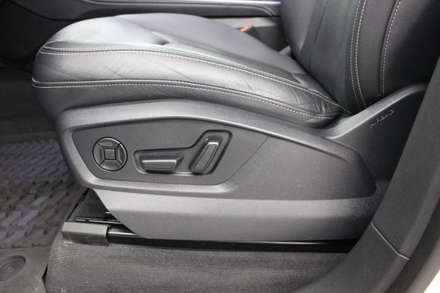 2022 Audi Q8 55 Premium - 23077138 - 33