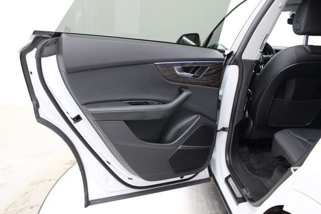 2022 Audi Q8 55 Premium - 23077138 - 40