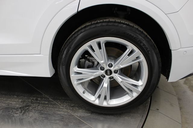 2022 Audi Q8 55 Premium - 23077138 - 41