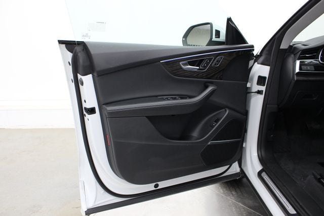 2022 Audi Q8 55 Premium Plus - 23077138 - 36