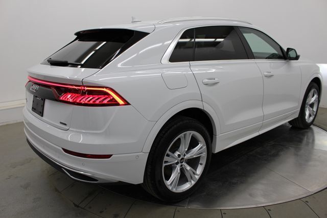 2022 Audi Q8 55 Premium Plus - 23077138 - 47