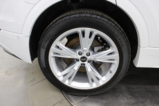 2022 Audi Q8 55 Premium Plus - 23077138 - 50