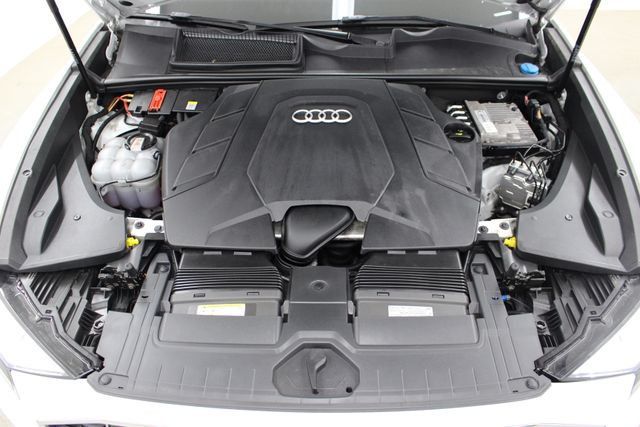 2022 Audi Q8 55 Premium Plus - 23077138 - 64