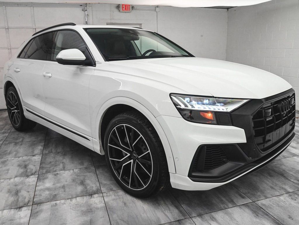 2022 Audi Q8 55 Prestige photo 2