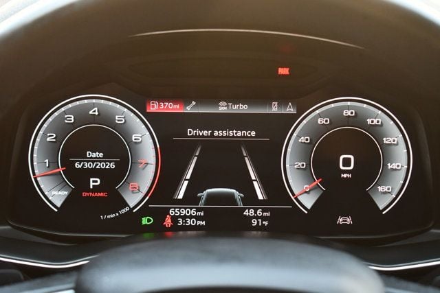 2022 Audi Q8 Premium 55 TFSI quattro - 23044398 - 26