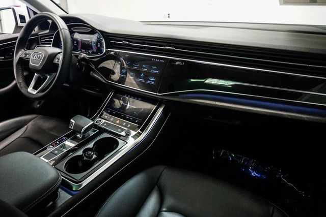 2022 Audi Q8 Premium 55 TFSI quattro - 23057378 - 10