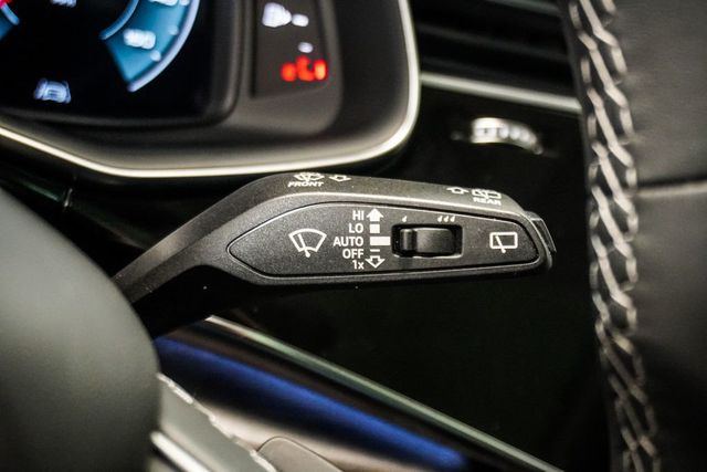 2022 Audi Q8 Premium 55 TFSI quattro - 23057378 - 18