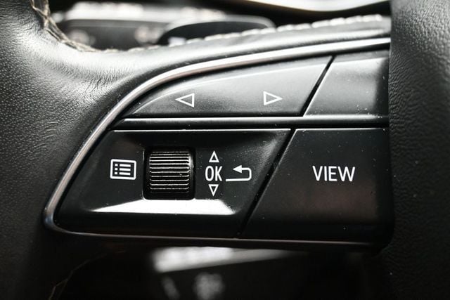 2022 Audi Q8 Premium 55 TFSI quattro - 23044714 - 22