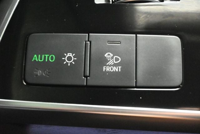 2022 Audi Q8 Premium 55 TFSI quattro - 23044714 - 27