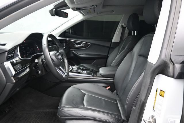 2022 Audi Q8 Premium 55 TFSI quattro - 23044714 - 6