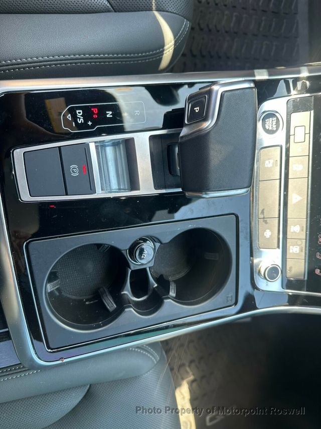 2022 Audi Q8 Premium Plus 55 TFSI quattro - 23014472 - 18