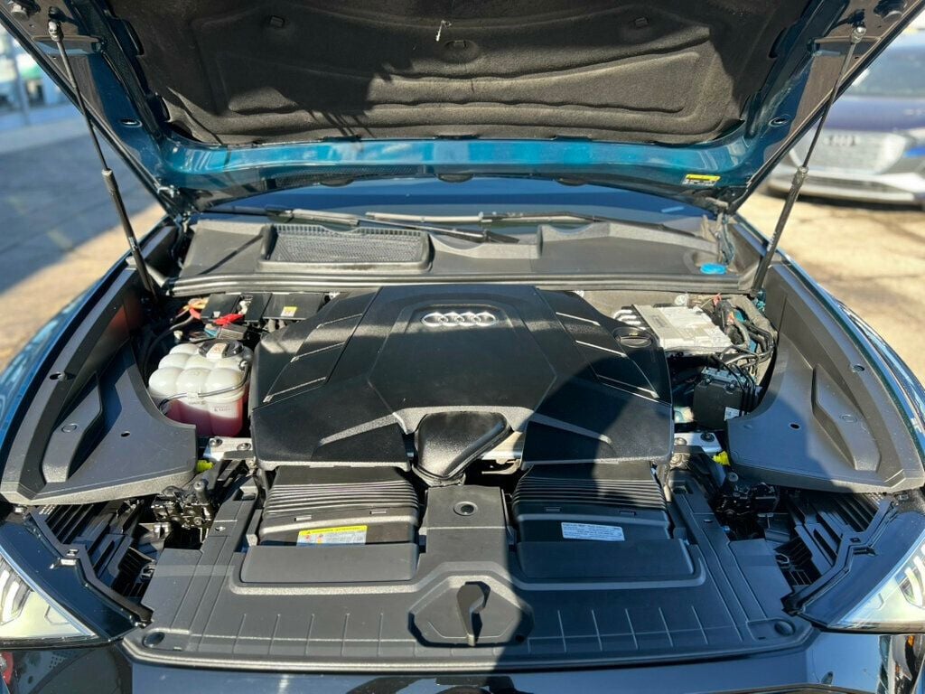 2022 Audi Q8 Premium Plus 55 TFSI quattro - 22996642 - 11