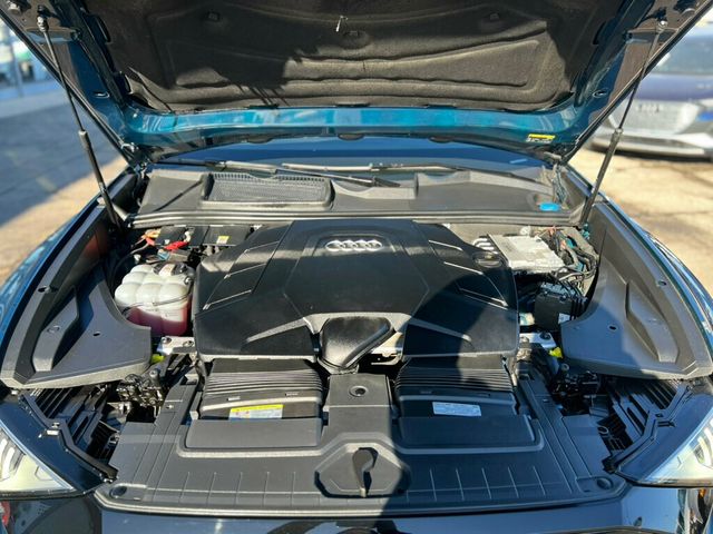 2022 Audi Q8 Premium Plus 55 TFSI quattro - 22996642 - 11