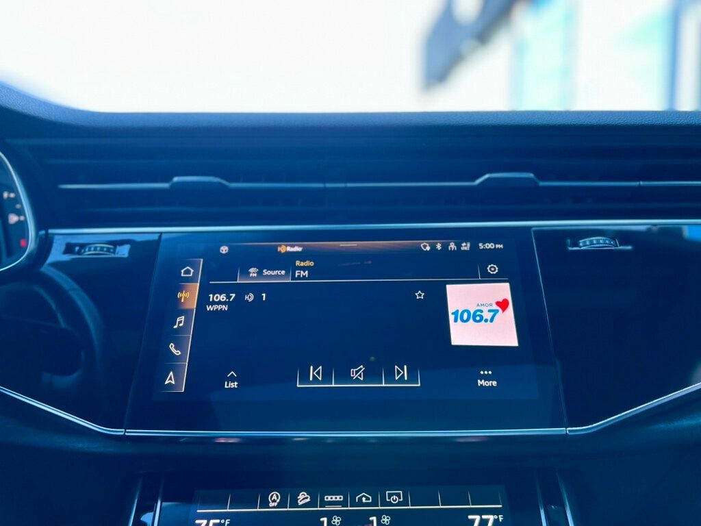 2022 Audi Q8 Premium Plus 55 TFSI quattro - 22996642 - 22