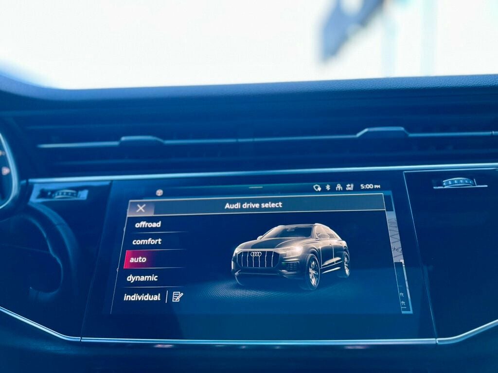 2022 Audi Q8 Premium Plus 55 TFSI quattro - 22996642 - 29