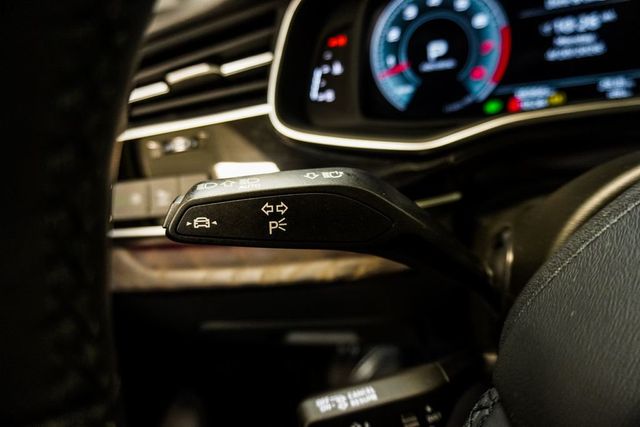 2022 Audi Q8 Premium Plus 55 TFSI quattro - 23014911 - 19