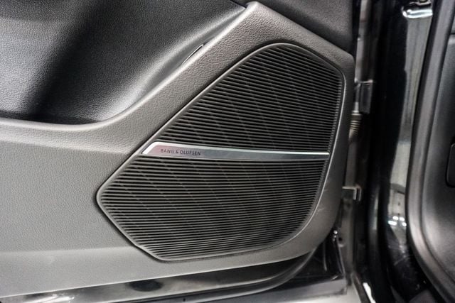 2022 Audi Q8 Premium Plus 55 TFSI quattro - 23039196 - 18