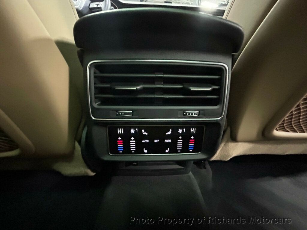 2022 Audi Q8 Premium Plus 55 TFSI quattro - 22963428 - 20