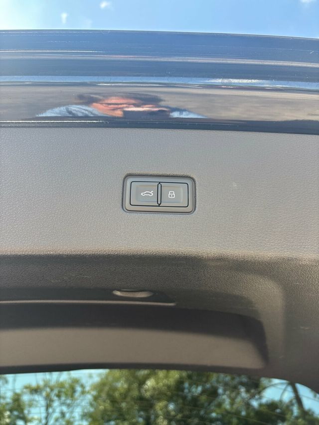 2022 Audi Q8 Premium Plus 55 TFSI quattro - 22903369 - 16