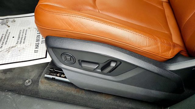 2022 Audi Q8 Premium Plus 55 TFSI quattro - 22983256 - 11