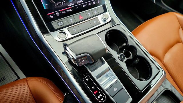 2022 Audi Q8 Premium Plus 55 TFSI quattro - 22983256 - 16